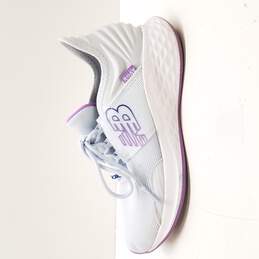 New Balance Women's Fresh Foam Roav V1 Sneakers Size 7.5 alternative image
