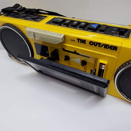 VTG. Sanyo *Untested P/R* #MGT7A Portable Boombox Radio Cassette 'The Outsider' image number 2