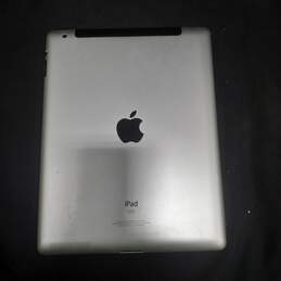 Apple iPad 2 Silver Model A1397 Tablet alternative image