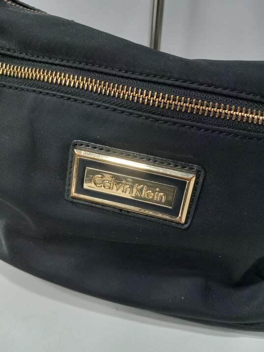 What's in my Calvin Klein Belfast Nylon Crossbody Bag 