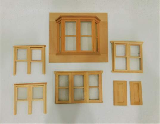 Vintage Wood Dollhouse Craft DIY Parts Pieces Windows Doors Trim Pieces Crafting image number 2