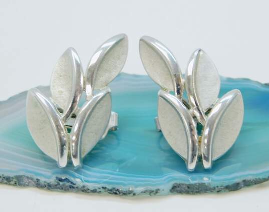 Vintage Crown Trifari & Coro Silver Tone & Blue Enamel Clip-On Earrings 22.3g image number 3