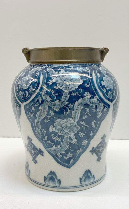 Porcelain Blue and White 9 inch Tall Warrior Jar Home Decorative Ceramic Jar image number 2