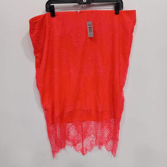 Torrid Coral Lace Pencil Skirt Women's Size 2 image number 1