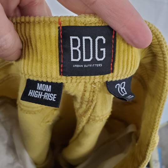 BDG Yellow Corduroy High Rise Mom Pant WM Size 28 image number 3