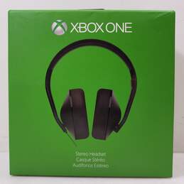 XBOX ONE Stereo Headset in Original Box - Untested