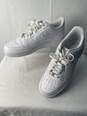 NIKE Mens White Air Force 1 Sneakers Size 10 image number 4