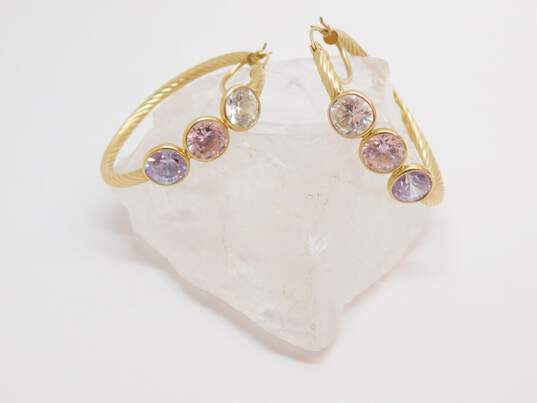 14K Gold Clear Pink & Purple Cubic Zirconia Accented Twisted Hoop Earrings 8.6g image number 6