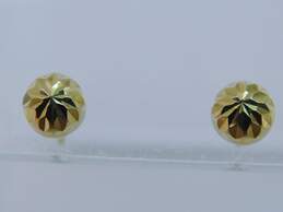 Romantic 18k Yellow Gold Floral Etched Stud Earrings 1.1g