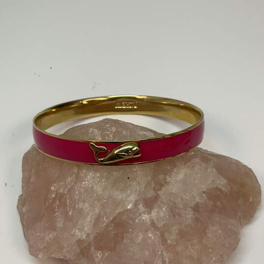 Designer J. Crew Gold-Tone Pink Enamel Whale Round Shape Bangle Bracelet image number 1