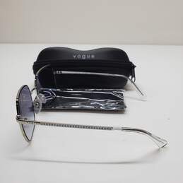 Vogue  4175-SB 323/79 53-17 135 2N Eyeglasses with Case alternative image