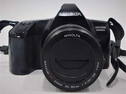 Minolta Maxxum 3000i 35mm SLR Film Camera w/ 2 Lens & Shoe Mount Flash image number 2