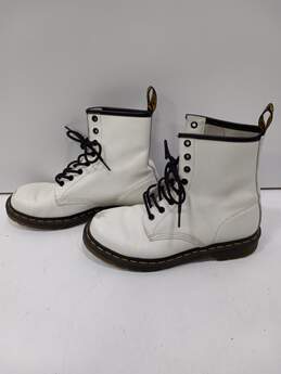 Dr. Martens Women's White Leather Boots Size 9 alternative image