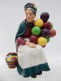 Vintage Royal Doulton Figurine The Old Balloon Seller HN1315 image number 1