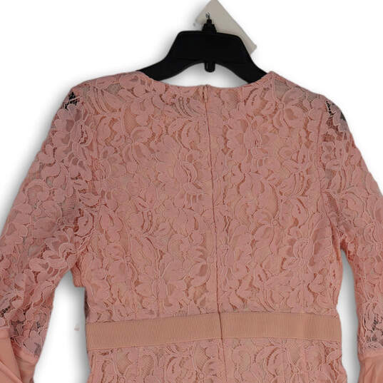 NWT Womens Pink Floral Lace Crew Neck Bell Sleeve Back Zip Sheath Dress 8 image number 4