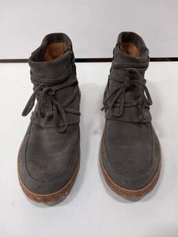 UGG Women's Gray Suede Chukka Boots Size 10 alternative image