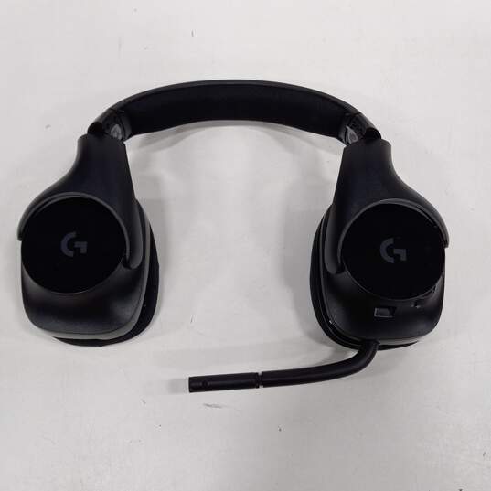 Black Headphones w/ Power Cord G533 image number 3