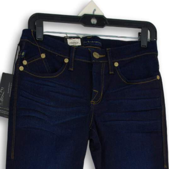 NWT Womens Blue Denim 5-Pocket Design Medium Wash Skinny Leg Jeans Size 6 image number 3
