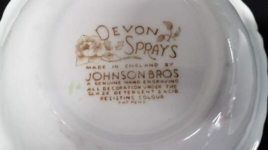 Johnson Bros DEVON SPRAYS Brown Multicolored Square Cereal Bowls (2) image number 3