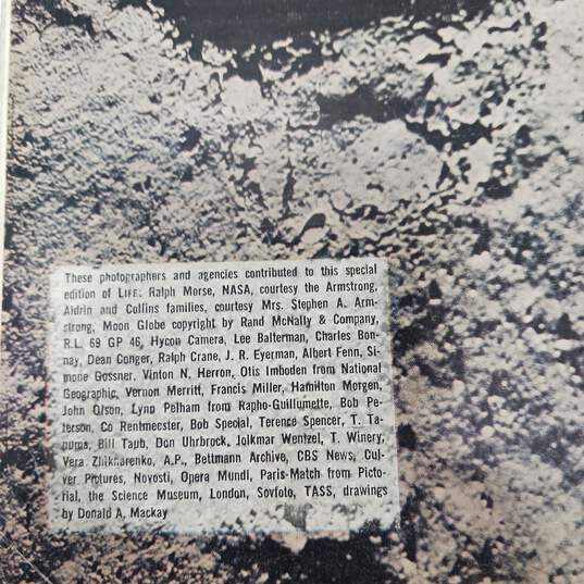 1969 Life Magazine Special Edition: To the Moon and Back image number 3