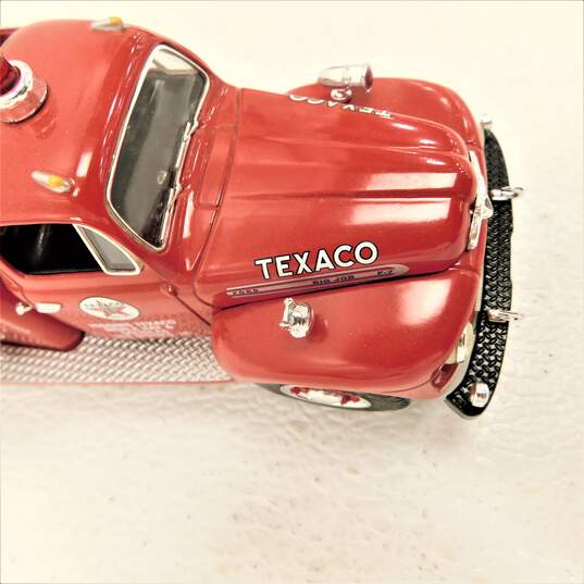 Texaco 1951 Ford Fire Truck 3rd In Series 1/34 Scale image number 5
