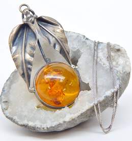Artisan 925 Amber Cabochon Circle & Textured Leaves Pendant Chain Necklace