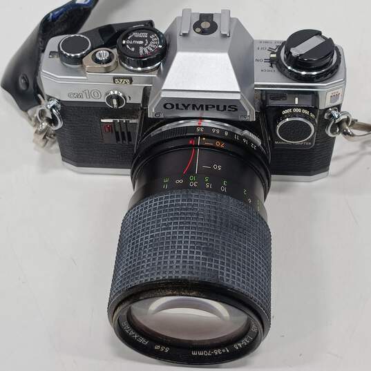 Olympus OM-10 1:3.5-4.5 f=35-70mm Camera with Accessories in Case image number 4