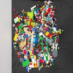 5 Pound Bundle Of Assorted Legos Building Blocks