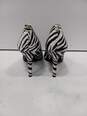 Women's Black & White Zibra Print Michael Kors PV21B Shoes Size 7 1/2 image number 4