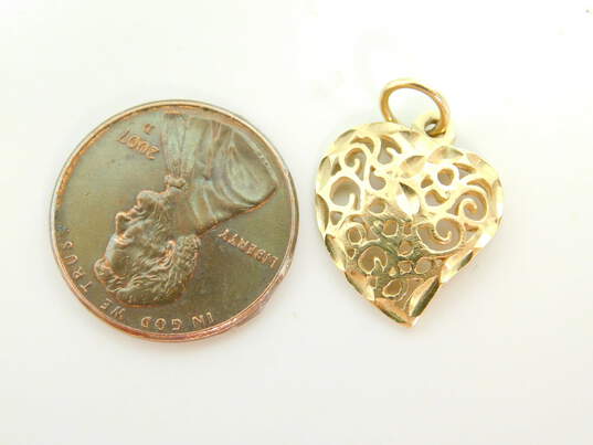 14K Gold Open Scrolled Heart Pendant 1.2g image number 3