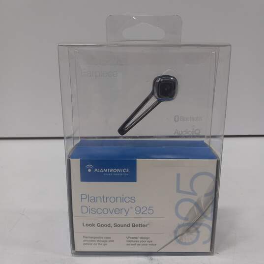 Plantronics Discovery 925 Bluetooth Earpiece image number 1