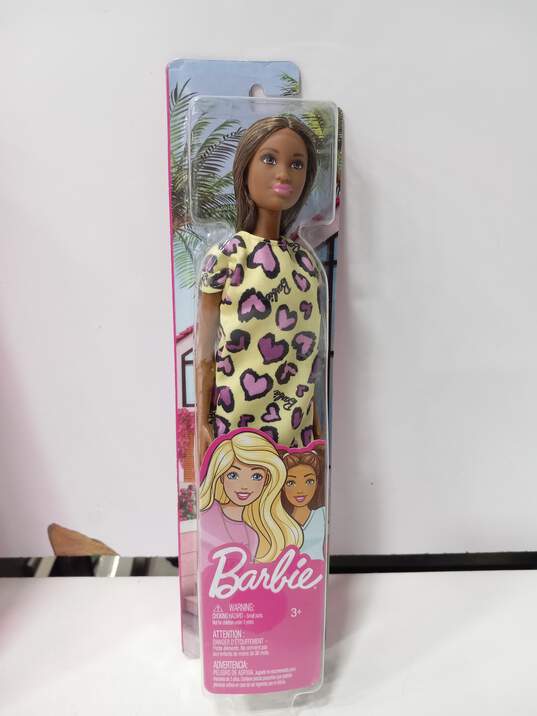 Bundle of 3 Assorted Barbie Dolls image number 6