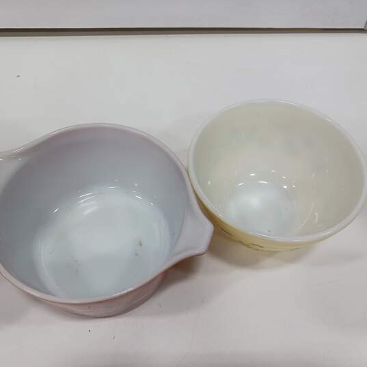 4pc Bundle of PYREX Casserole Dishes & Mixing Bowl image number 2