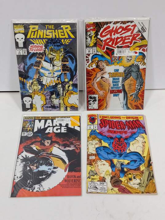 Bundle of Twelve Assorted Marvel Comic Books image number 3