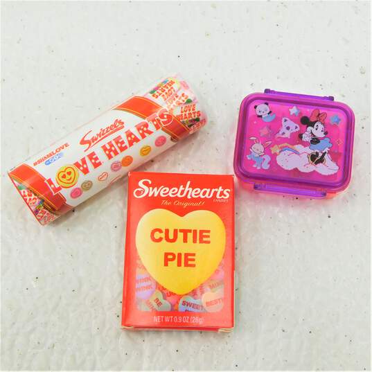 Lot Of Loose Mini Brands Miniatures Disney Princess Dora Jojo Siwa image number 6