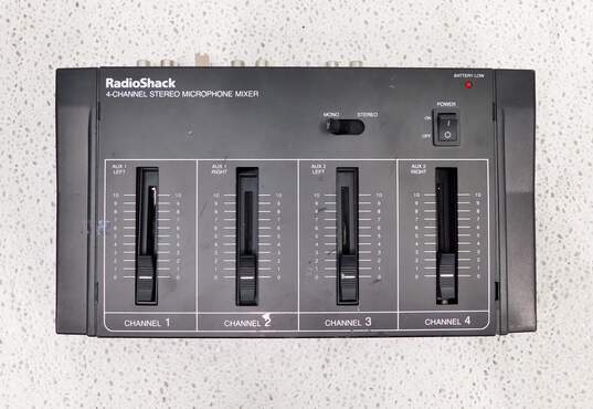 RadioShack Model 3200029 4-Channel Stereo Microphone Mixer image number 1
