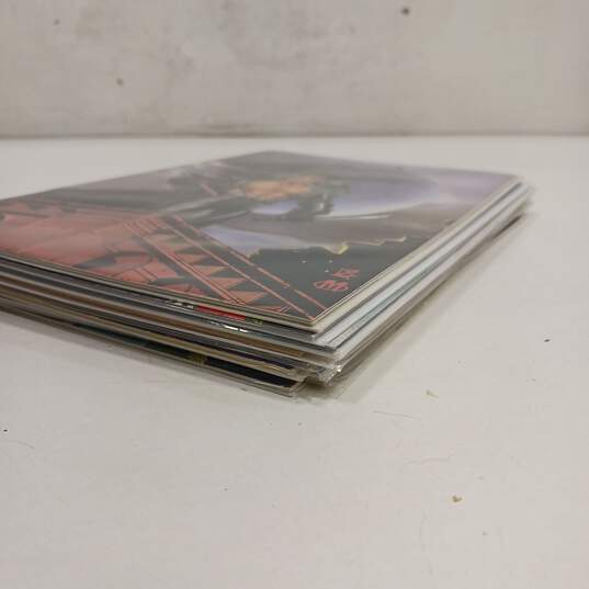 Bundle of 8 Assorted Comic Books image number 7