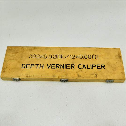 300x0.02mm / 12x0.001in Depth Vernier Caliper Tool W/ Case image number 7