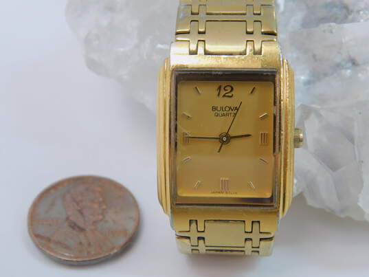 VNTG Women's Bulova Quartz Gold Tone Analog Quartz Watch image number 3