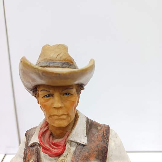 Elegante Collection Cowboy Figurine image number 5