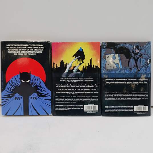 Bundle of 3 Assorted Hardcover Batman Graphic Novels image number 3