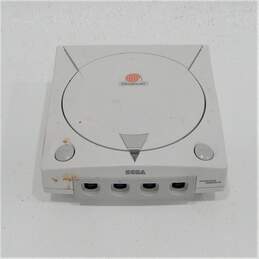 Sega Dreamcast Console Bundle w/Controllers Untested alternative image