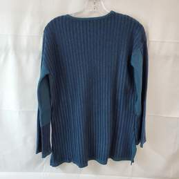 Dark Blue with Green Stripes Pullover Sweaters Size Medium alternative image