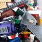 9.1lb Bundle of Assorted Building Pieces and Bricks image number 3