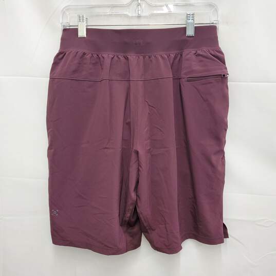 Lululemon WM's Athletica Ruby Red Shorts w Pocket Zipper Size 10 image number 2