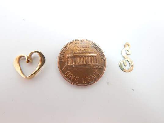 14K Yellow Gold S Initial & Open Heart Pendant Charms 0.9g image number 5