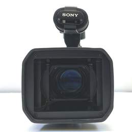 Sony Handycam DCR-VX2100 3CCD MiniDV Camcorder (For Parts or Repair) alternative image