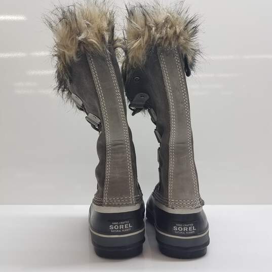 SOREL 'Joan of Arctic' Grey/Black Suede Winter Boots Women's Size 7 image number 4