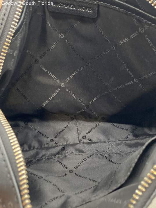 Michael Kors Womens Gray Monogram Adjustable Strap Zipper Crossbody Bag image number 6