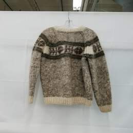 Thick Wool Sweater alternative image